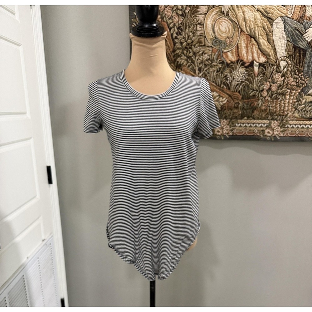 Madewell‎ Shirt Womens XS Black White Striped Crew Neck Curved Hem Tee Basic